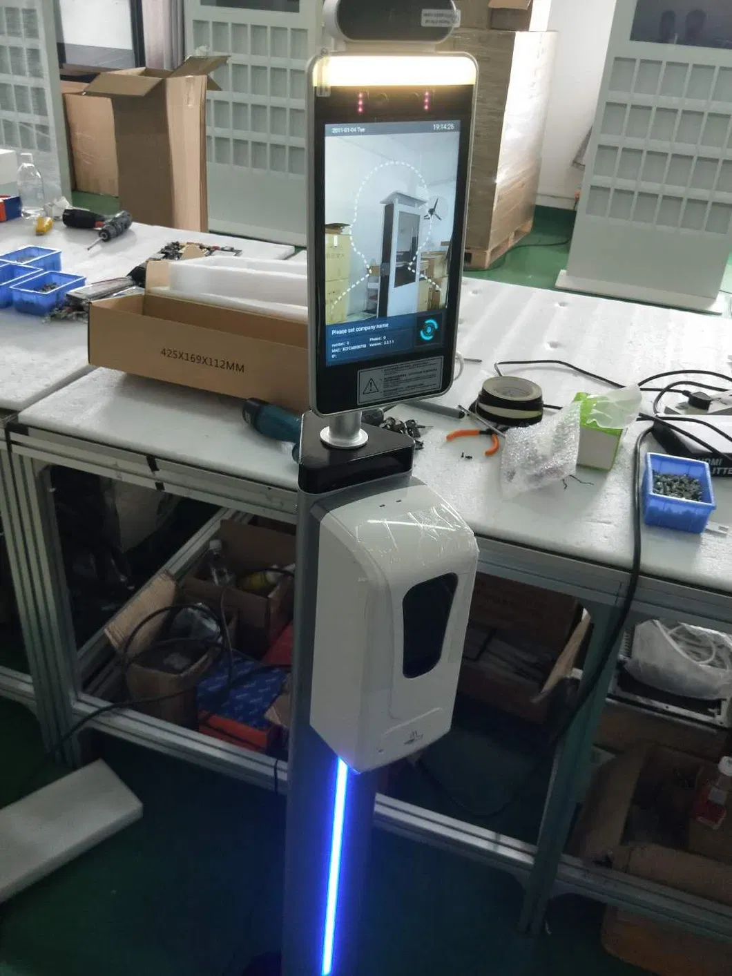 Floor Stand 8 Inch Screen Body Temperature Measurement and Dynamic Face Recognition Access Control Management System Biometric Time Attendance